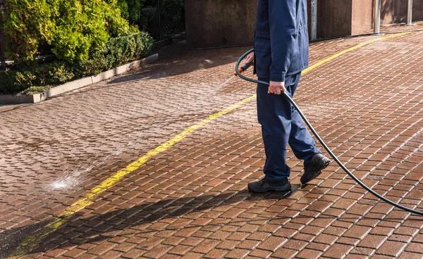 How Pressure Washing Service Can Transform Your Home Exterior